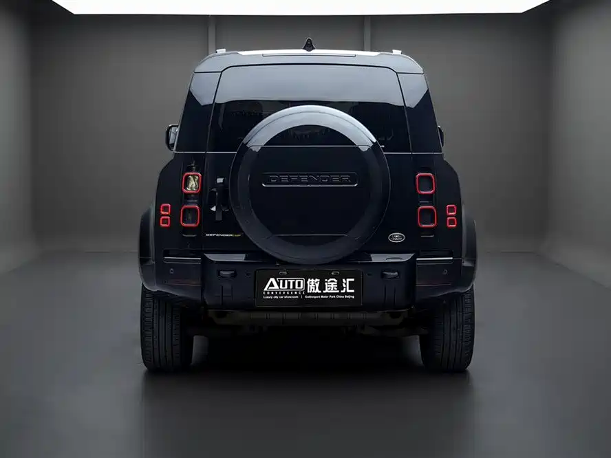 Land Rover Defender Facelift 110 3.0 T P400 X-DYNAMIC HSE
