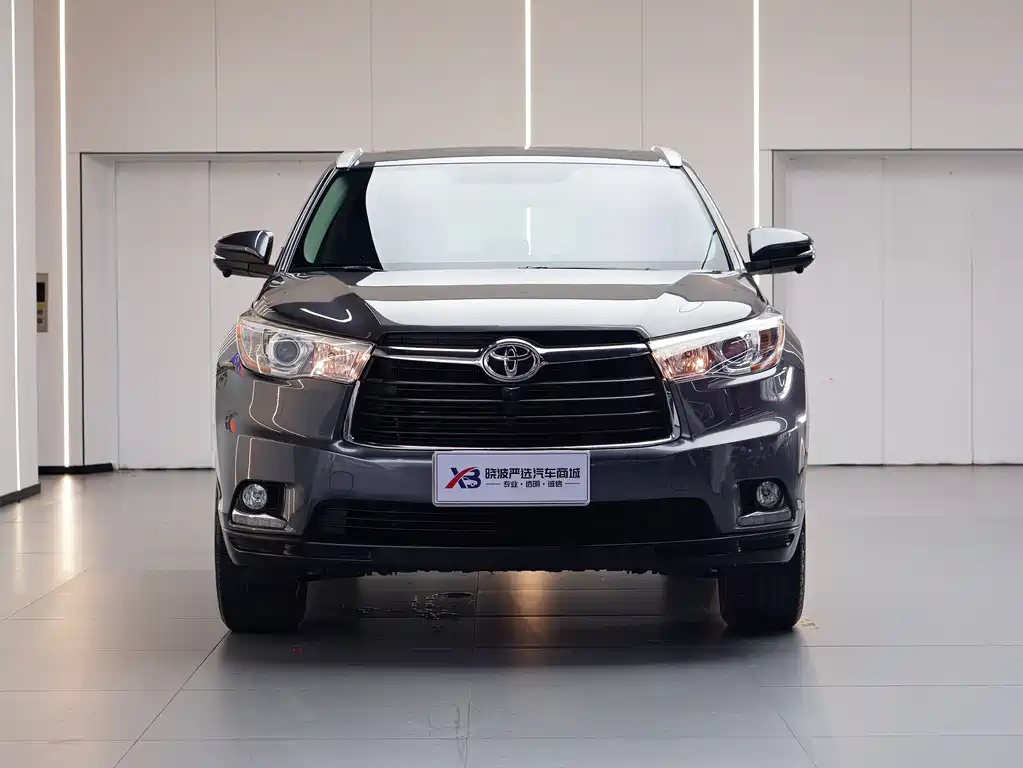 Highlander 2.0 T 4 WD Luxury 7-seat