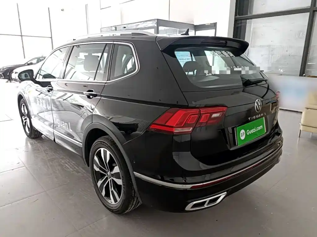 Tiguan L 330 TSI Auto 2 WD R-Line Premium