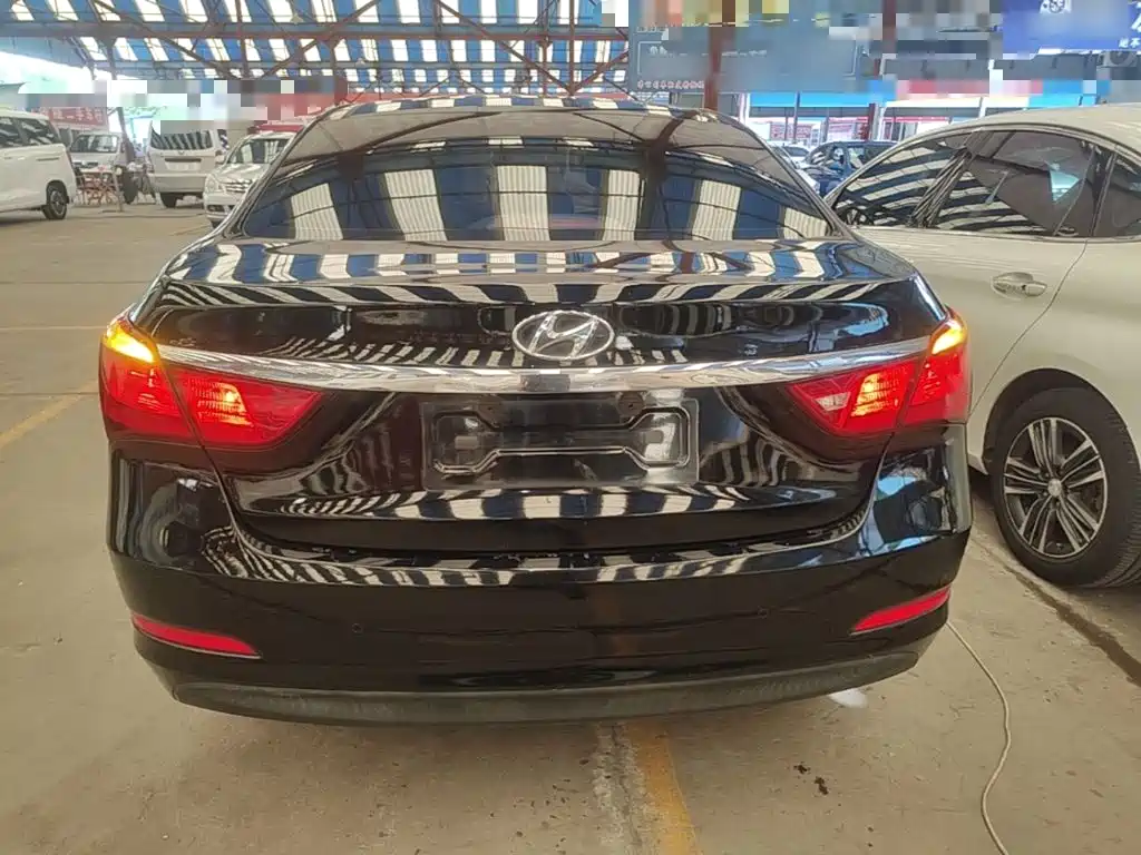 Mistra 1.8 L Auto Intelligent GLS