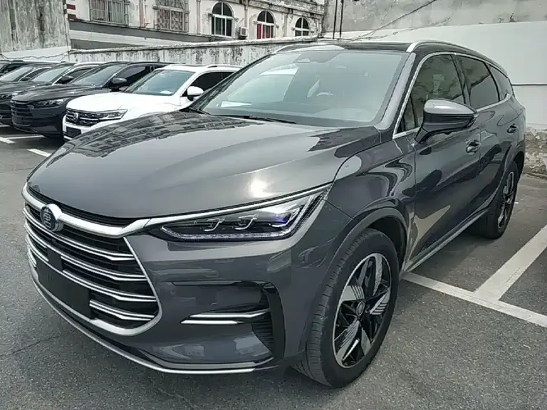 BYD Tang NEV DM-i Champion 112 KM Honored