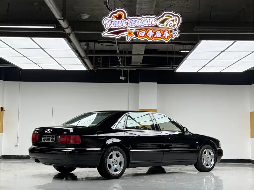 Audi A8 奥迪A8 03款 2.8 L 自动