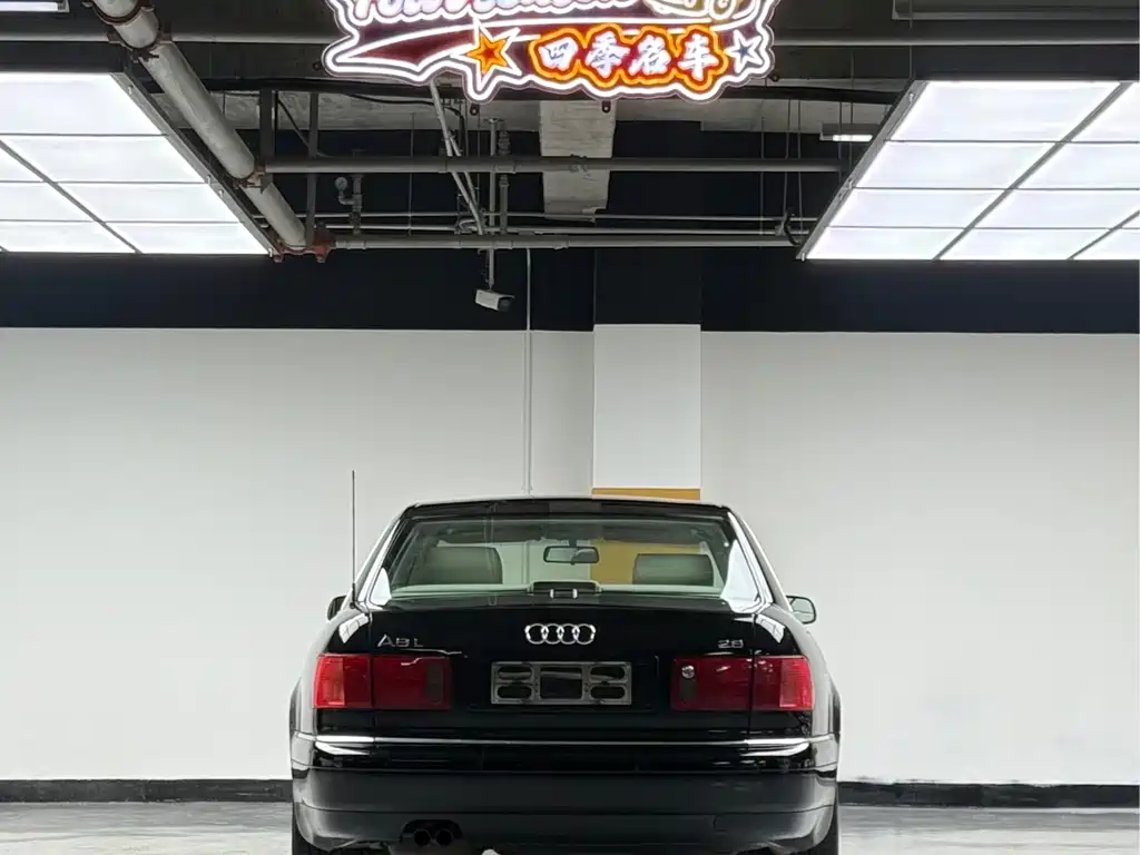 Audi A8 奥迪A8 03款 2.8 L 自动