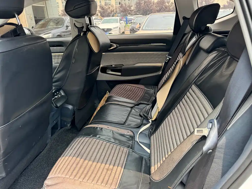 Baojun RM-5 宝骏RM-5 2019款 1.5 T CVT 24小时在线豪华型 7座