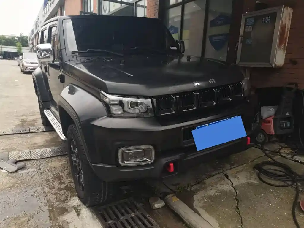 BAIC BJ40 2.0 D Auto 4 WD Blade Hero Swordsman