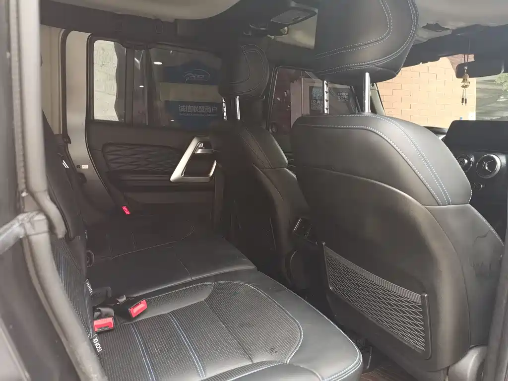 BAIC BJ40 2.0 D Auto 4 WD Blade Hero Swordsman