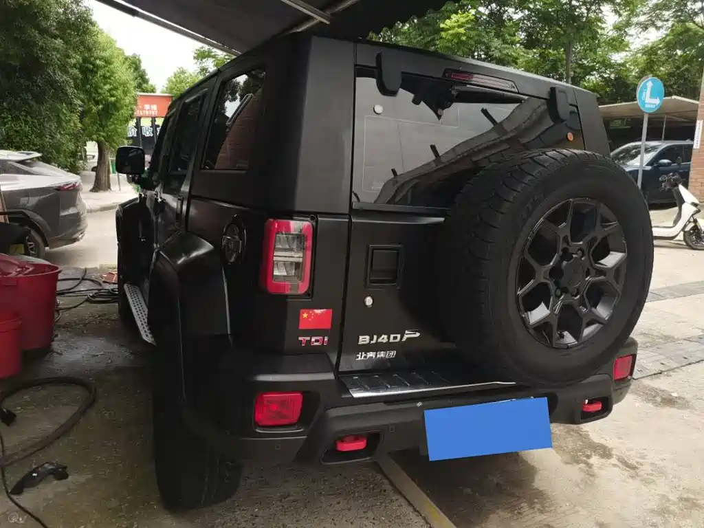 BAIC BJ40 2.0 D Auto 4 WD Blade Hero Swordsman