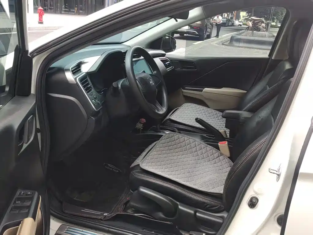 City 1.5 L CVT Comfort