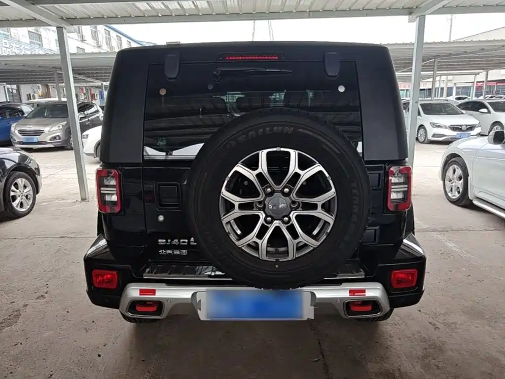 BAIC BJ40 2.0 T Auto 4 WD City Hunter Swordsman