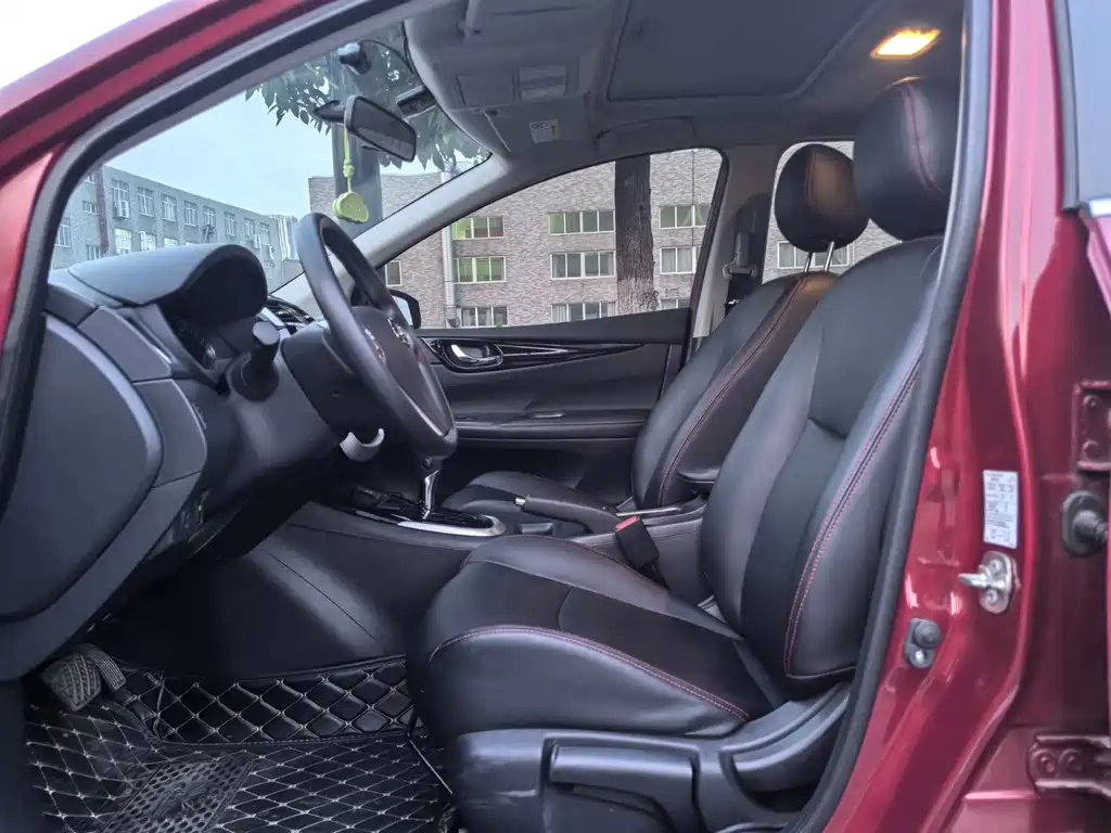 Tiida 1.6 L CVT Cool Motion