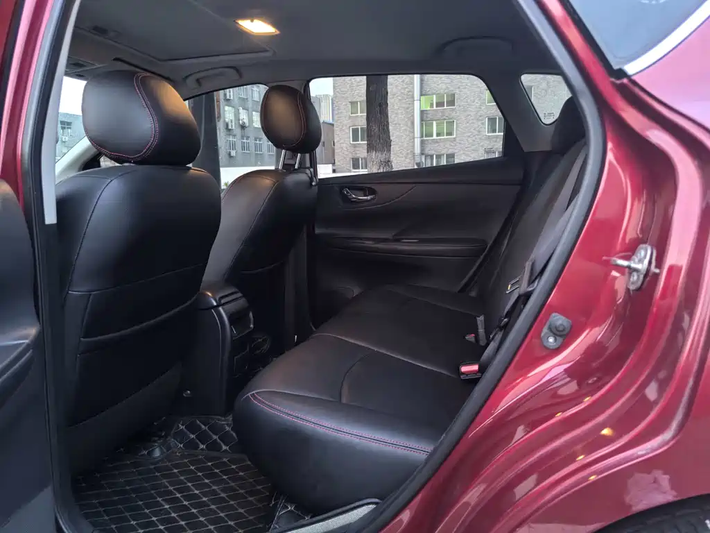 Tiida 1.6 L CVT Cool Motion
