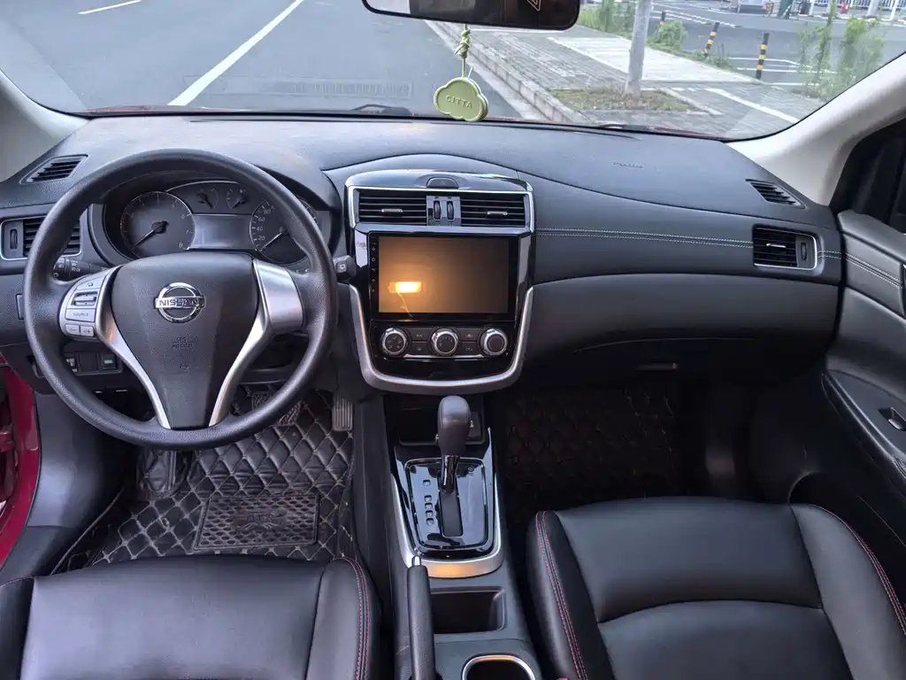 Tiida 1.6 L CVT Cool Motion