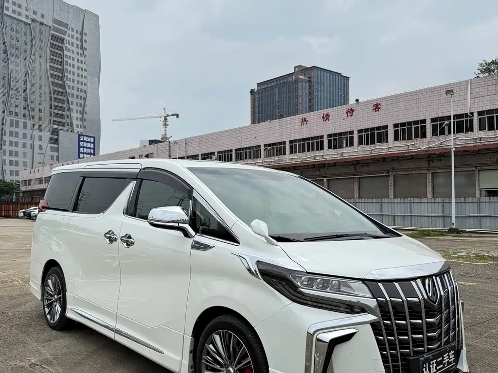 Alphard 3.5 L Distinguished