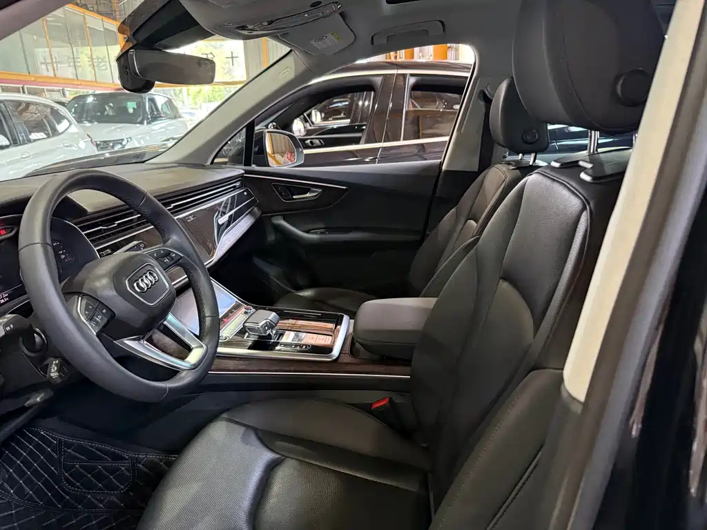 Audi Q7 45 TFSI quattro S line Sport