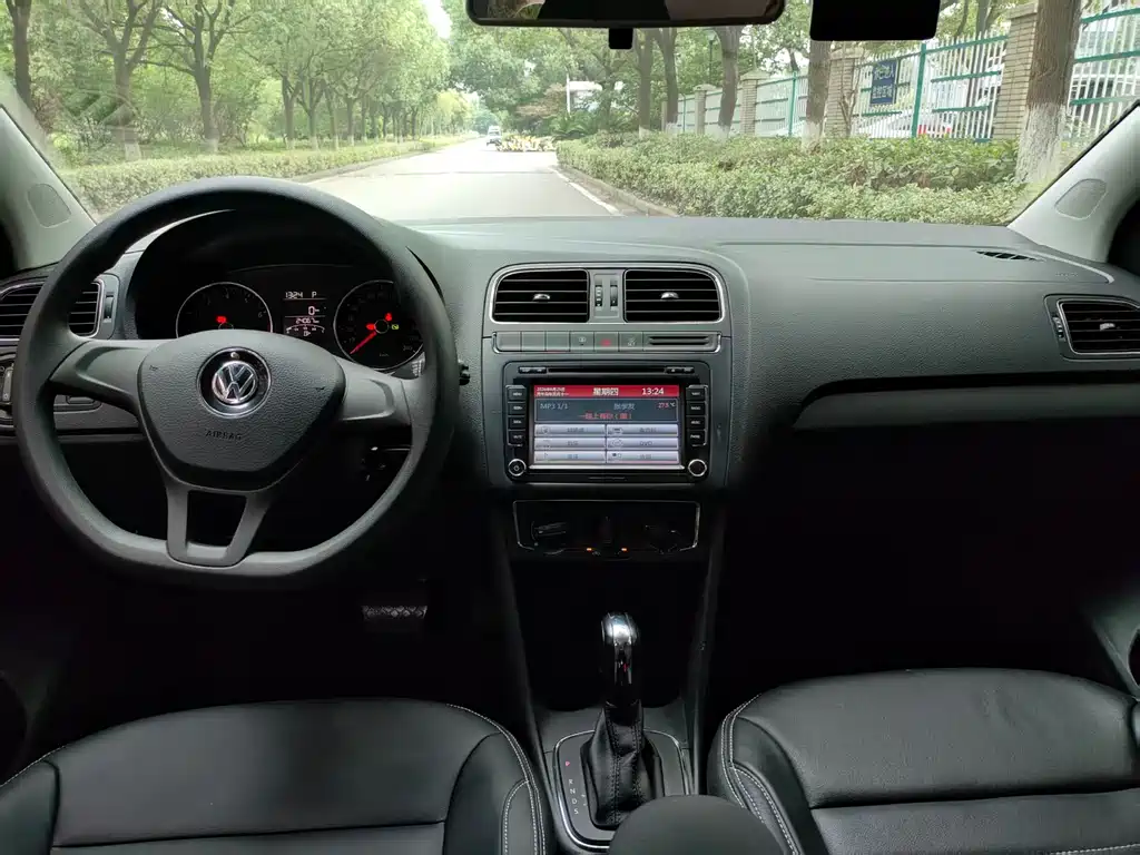 Polo 1.4 L Auto Comfort