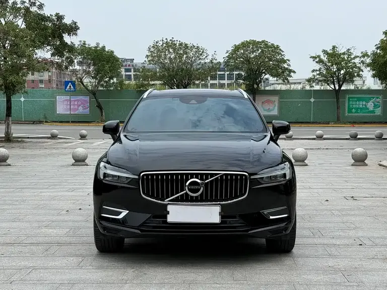 Volvo XC60 T5 4 WD Smart Vision Luxury