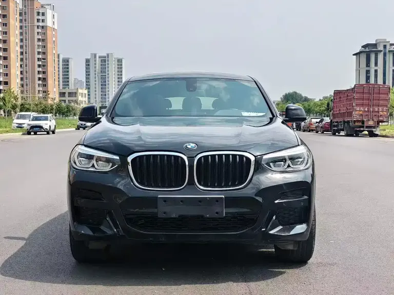 BMW X4 xDrive 25 i M Sport Night Package