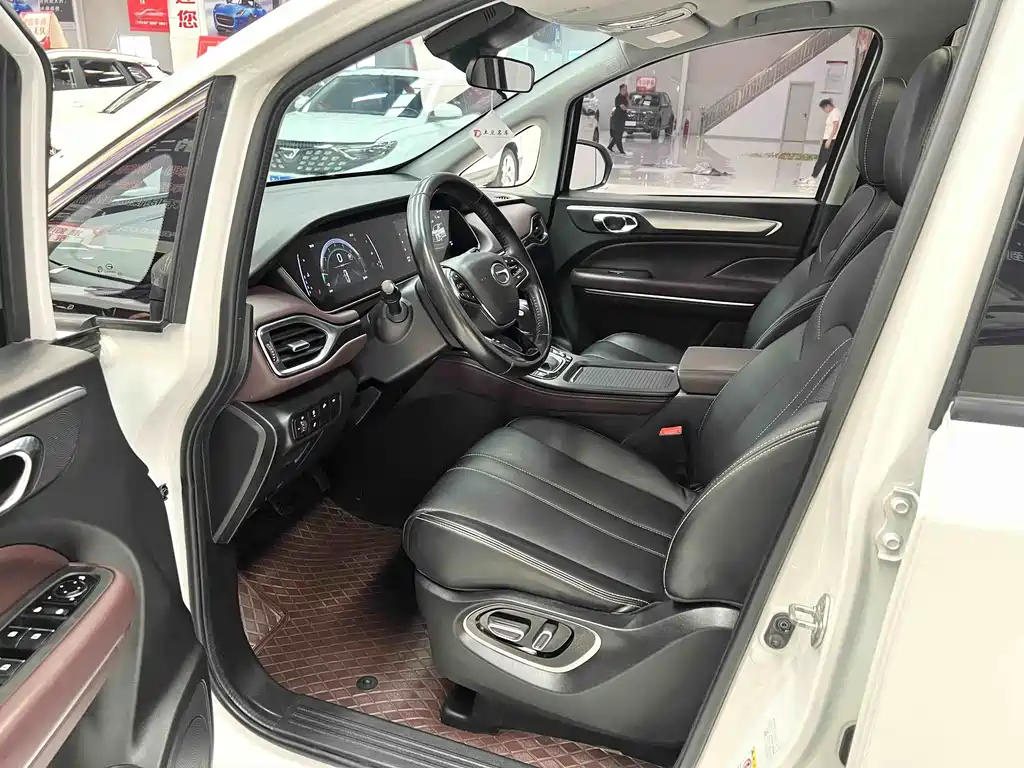 GAC Trumpchi M6 PRO 270 T Auto Premium