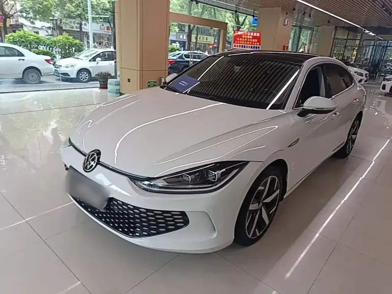 Volkswagen Lamando Lamando L 280 TSI DSG Spicy Cool