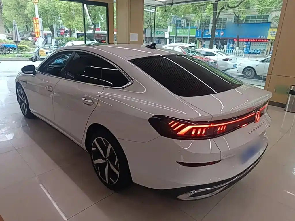 Lamando Lamando L 280 TSI DSG Spicy Cool