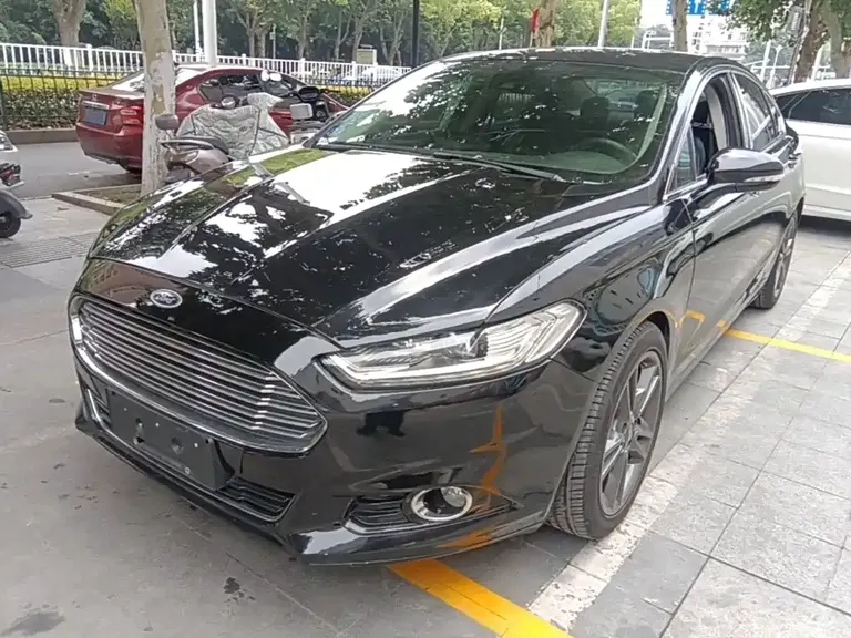 Ford Mondeo 2.0 L GTDi240 Luxury Sport