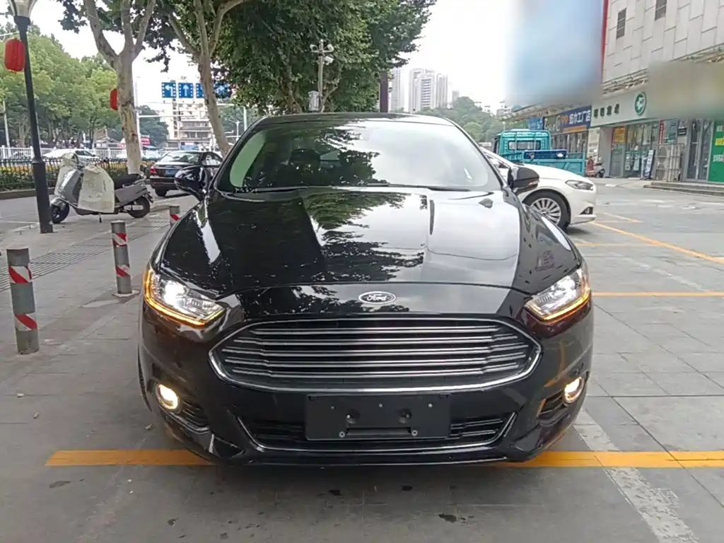 Mondeo 2.0 L GTDi240 Luxury Sport