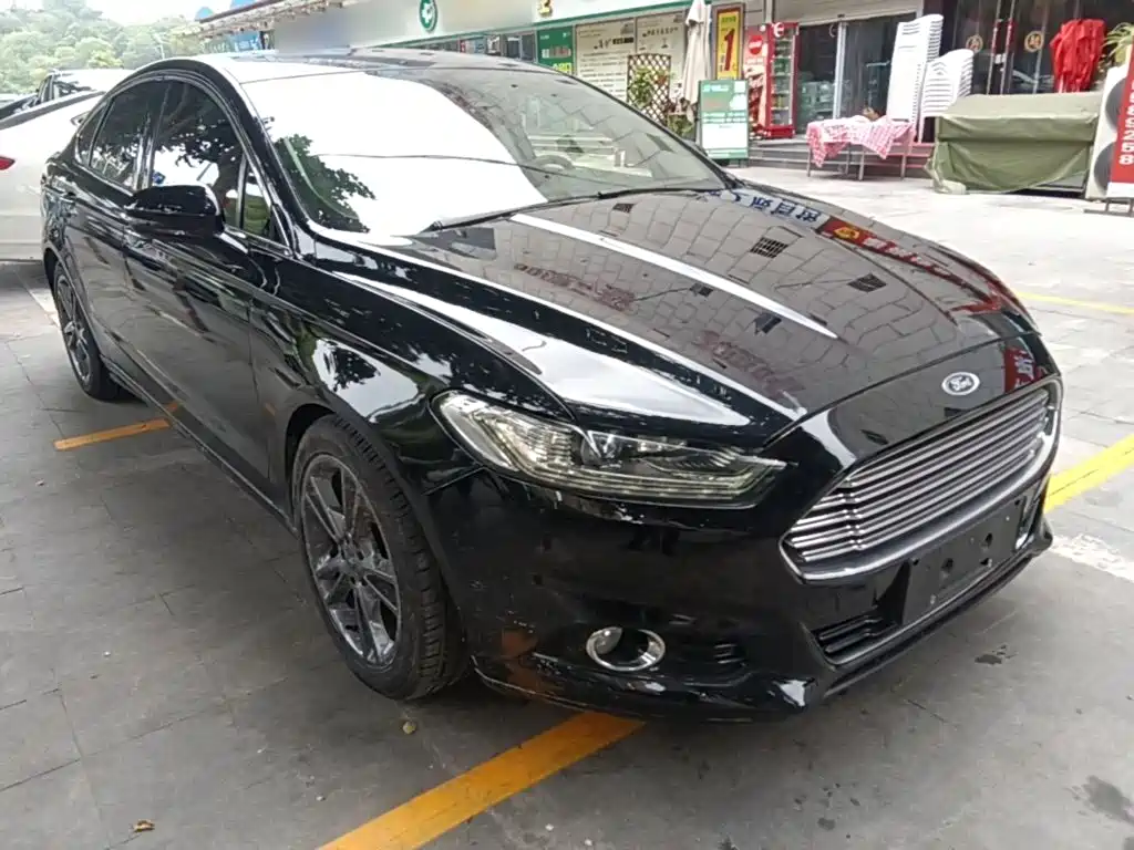 Mondeo 2.0 L GTDi240 Luxury Sport