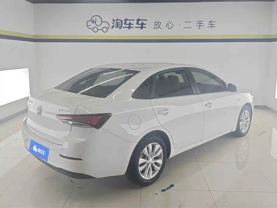 Excelle GT Facelift Exemplary 1.5 L Auto Elite