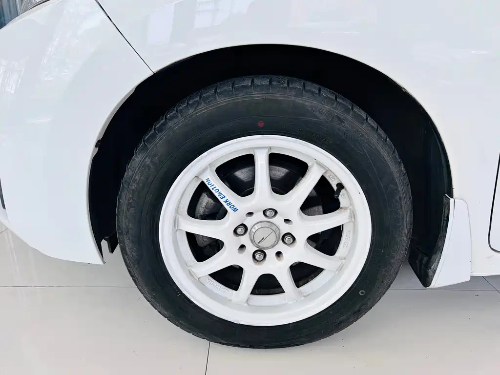 Fit 1.5 L LXS CVT Comfort Sunroof