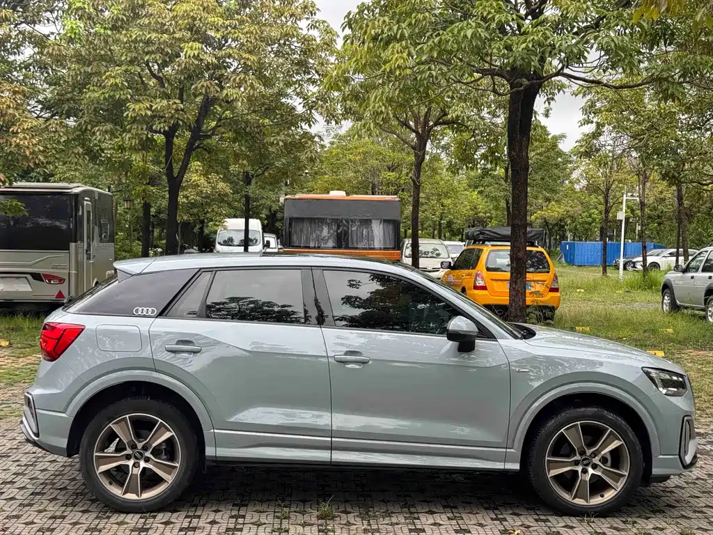 Audi Q2 L 35 TFSI Fashion Dynamic