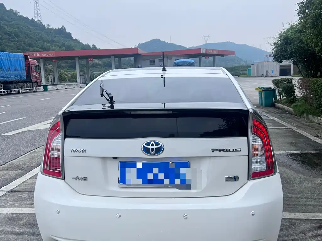 Prius 1.8 L Luxury