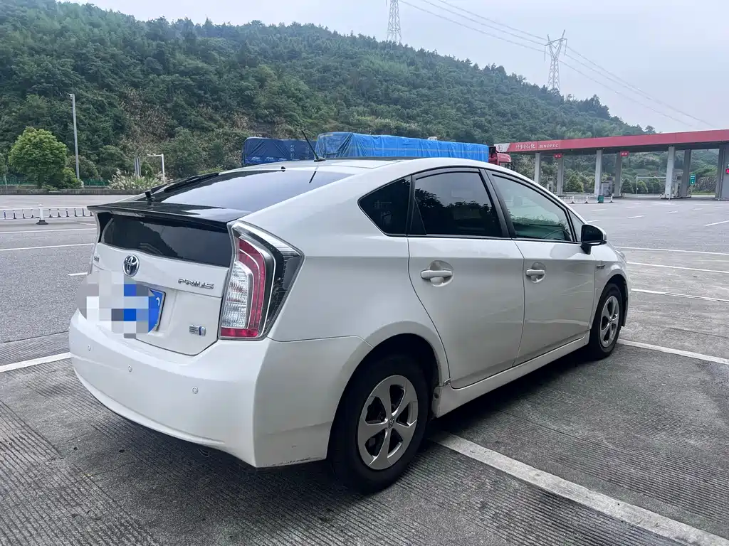 Prius 1.8 L Luxury
