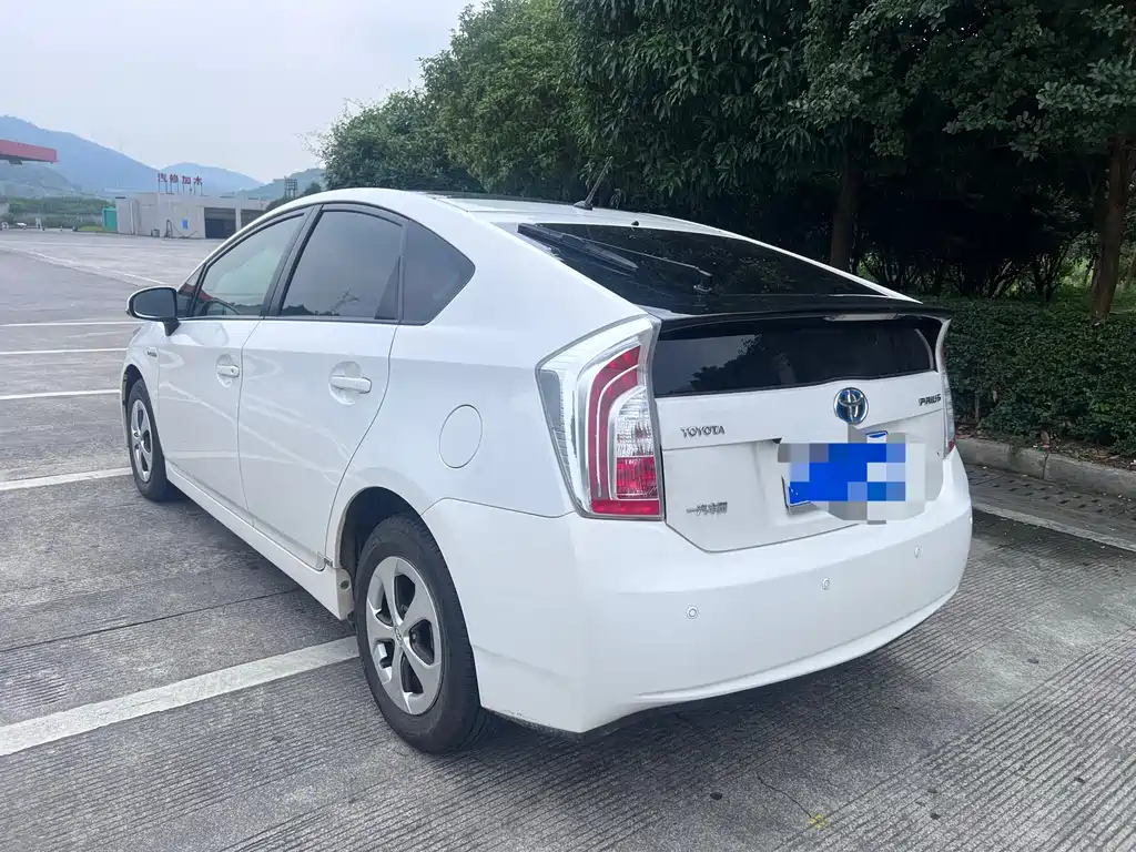 Prius 1.8 L Luxury