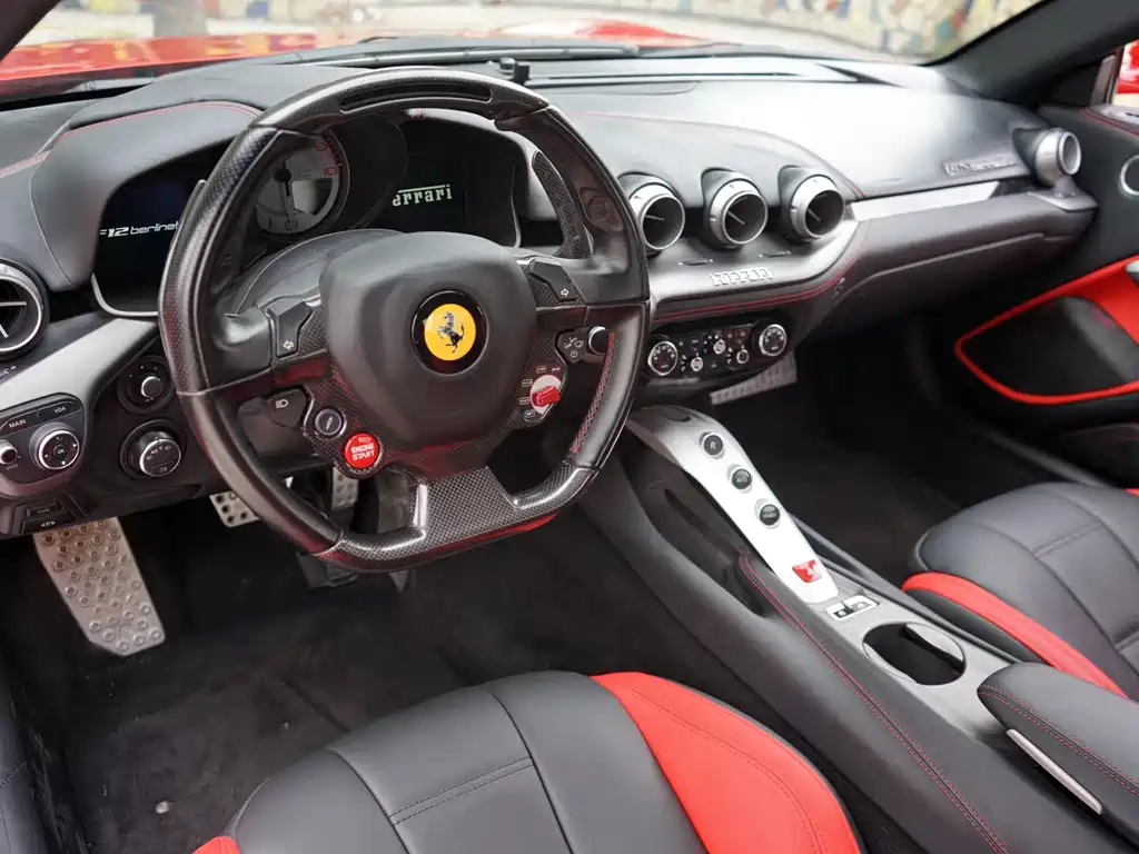 F12 berlinetta 6.3 L Standard