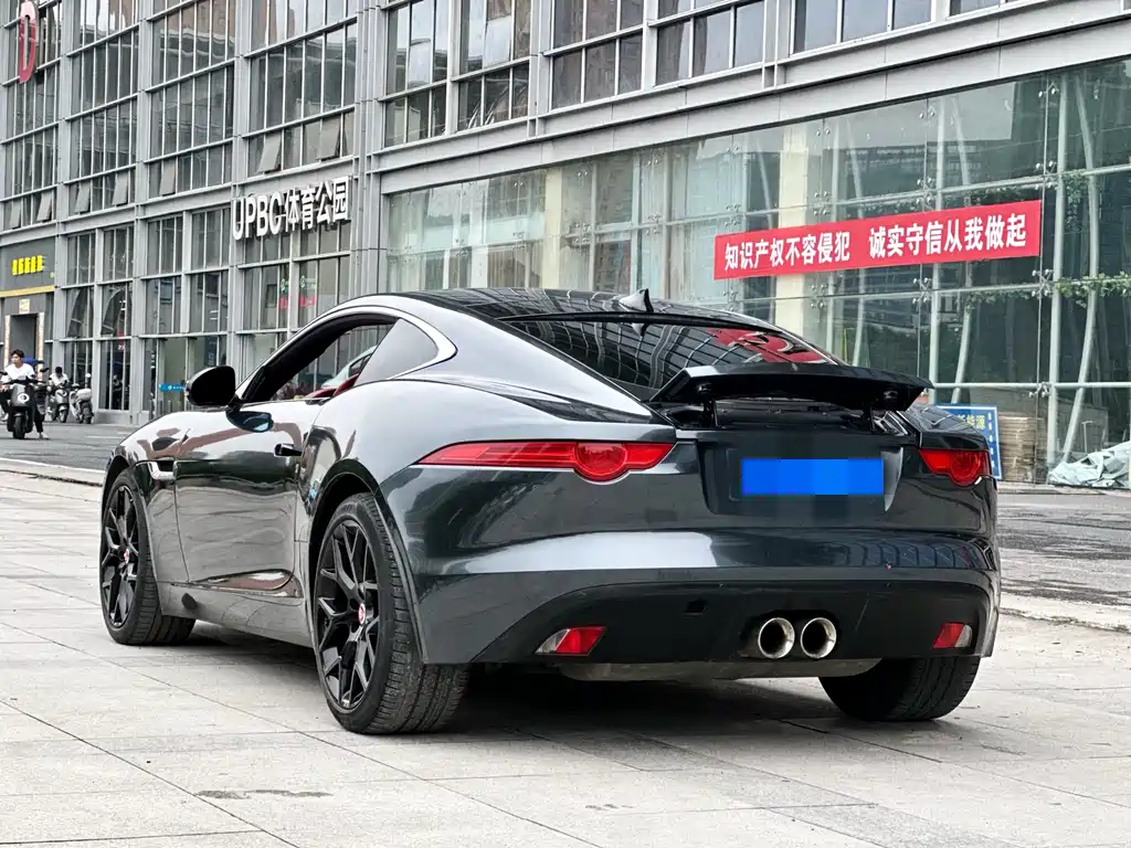 Jaguar F-TYPE 3.0 SC Hardtop