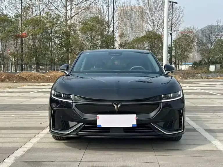 Voyah Zhuiguang PHEV 4 WD Ultra Long Range Flagship