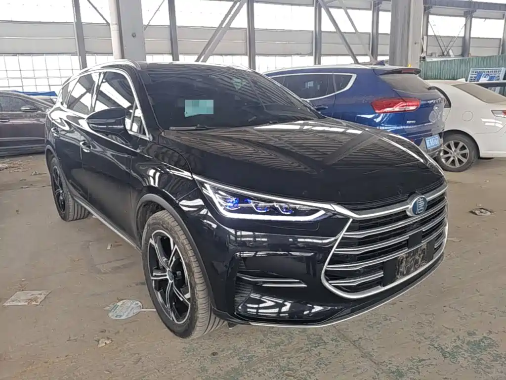 Tang NEV DM-i 112 KM Distinguished