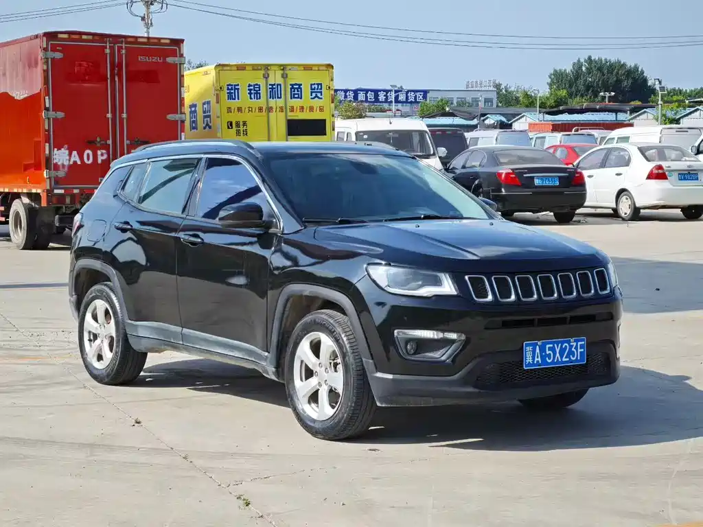 Compass 220 T Auto Home Enjoyment
