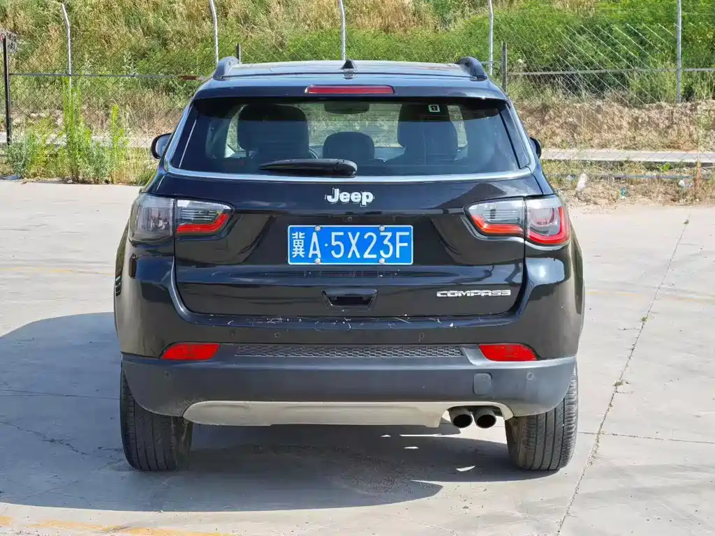 Compass 220 T Auto Home Enjoyment