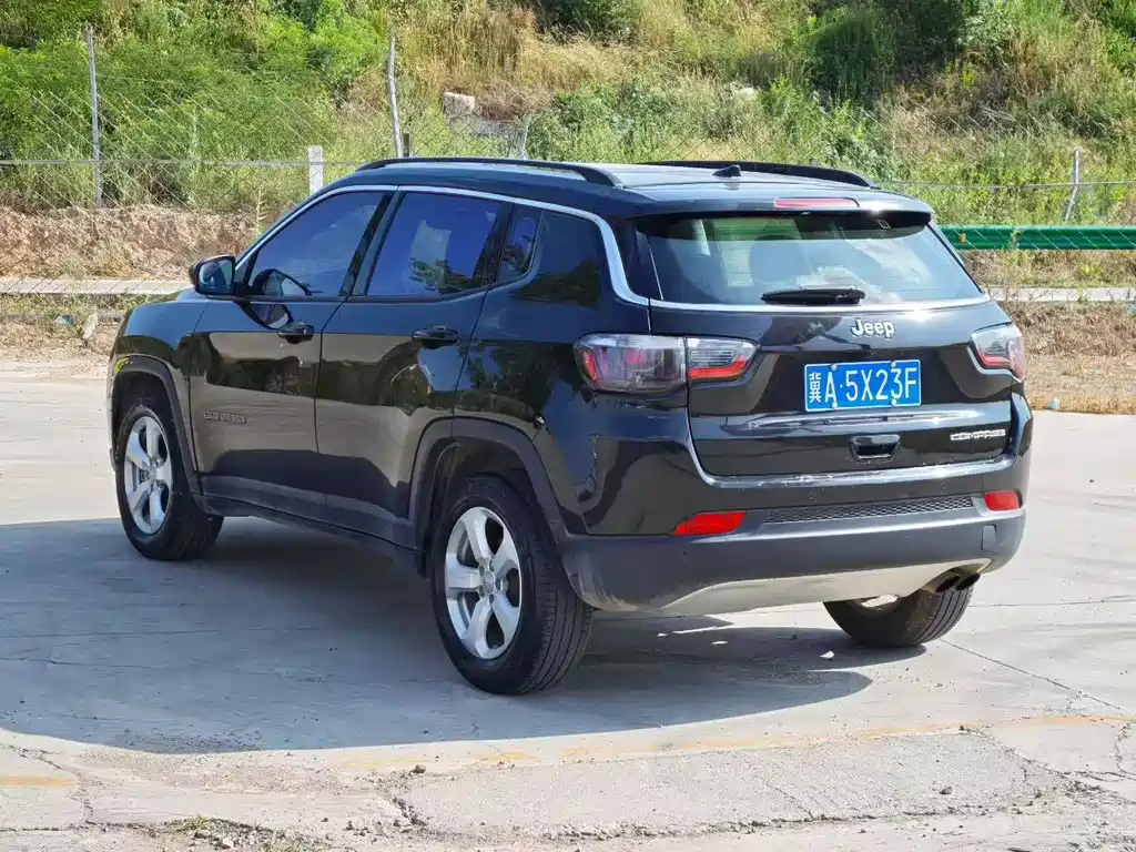 Compass 220 T Auto Home Enjoyment