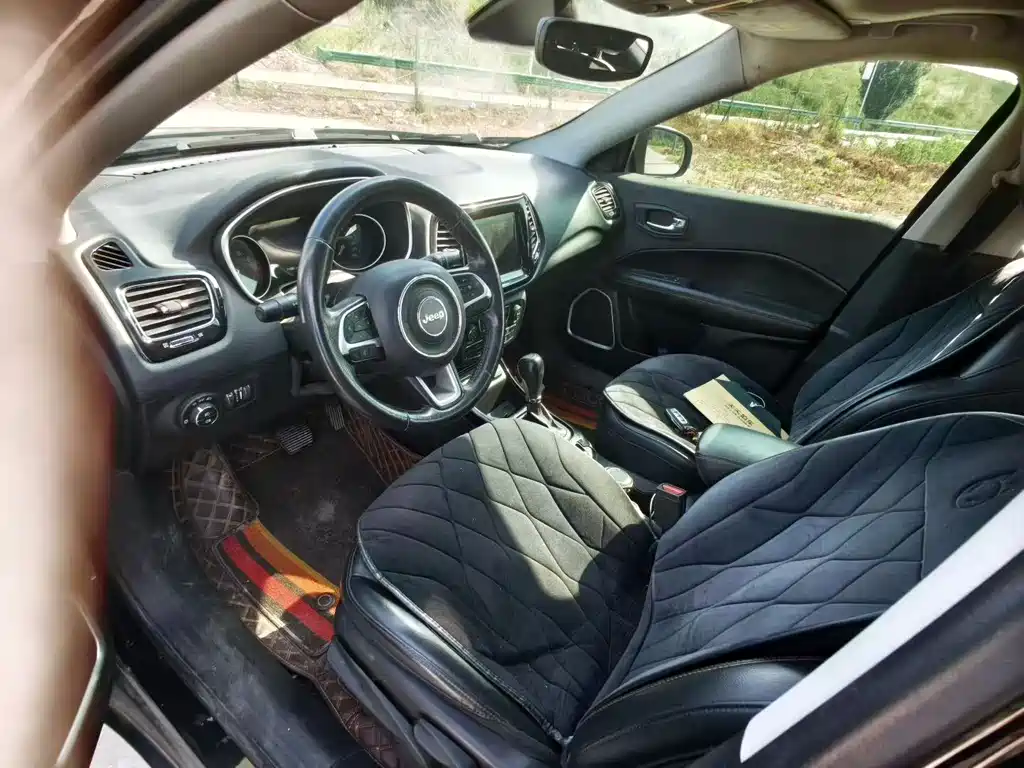 Compass 220 T Auto Home Enjoyment