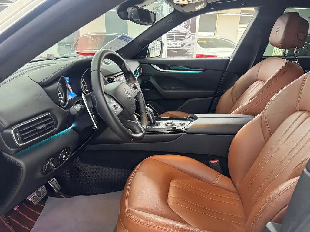 Levante 3.0 T Standard CN-VI