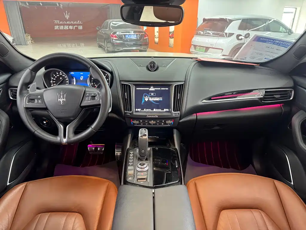 Levante 3.0 T Standard CN-VI