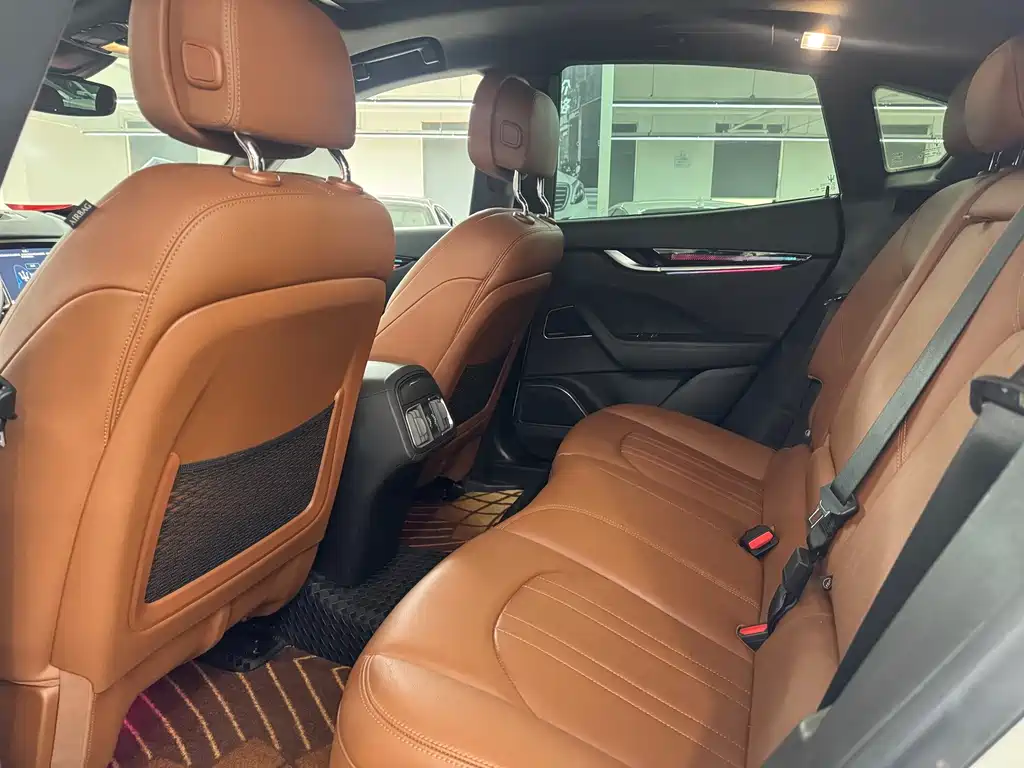 Levante 3.0 T Standard CN-VI