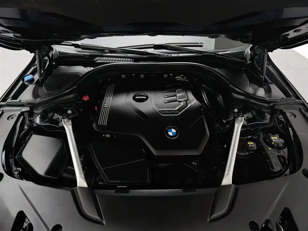 BMW 6 Series GT 630 i M Sport Package