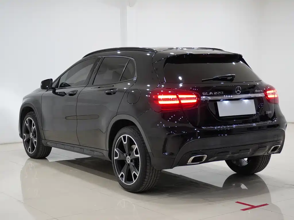 Mercedes-Benz GLA GLA 220 4 MATIC Sport