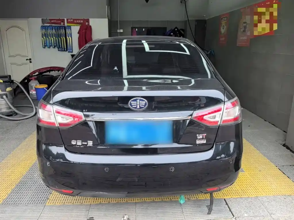 Besturn B90 奔腾B90 2014款 1.8 T 自动豪华型