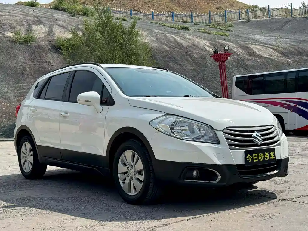 S-Cross 1.6 L CVT 2 WD Progressive