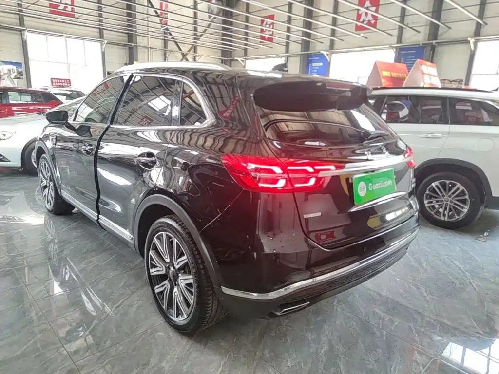 Hongqi HS5 Facelift 2.0 T Connected Flagship Enjoyment 4 WD