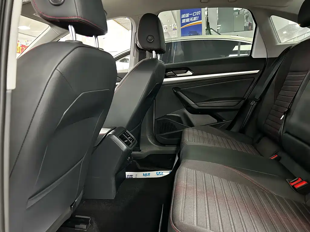 Lavida 300 TSI DSG Starry Sky Manyi